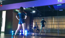 蹦迪舞蹈教学视频,跟随视频轻松学会热辣舞步